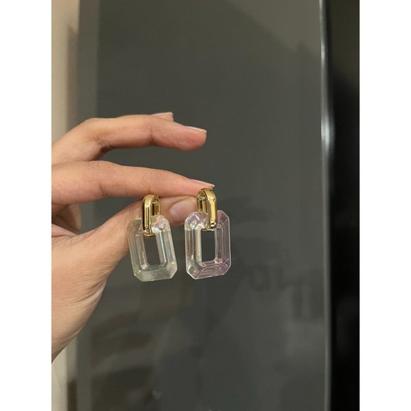 Chunky Clear Acrylic earrings , long clear white earrings , ice cube acrylic - Picture 4 of 7